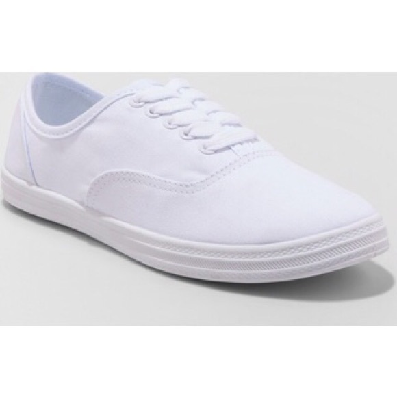 white sneakers vintage